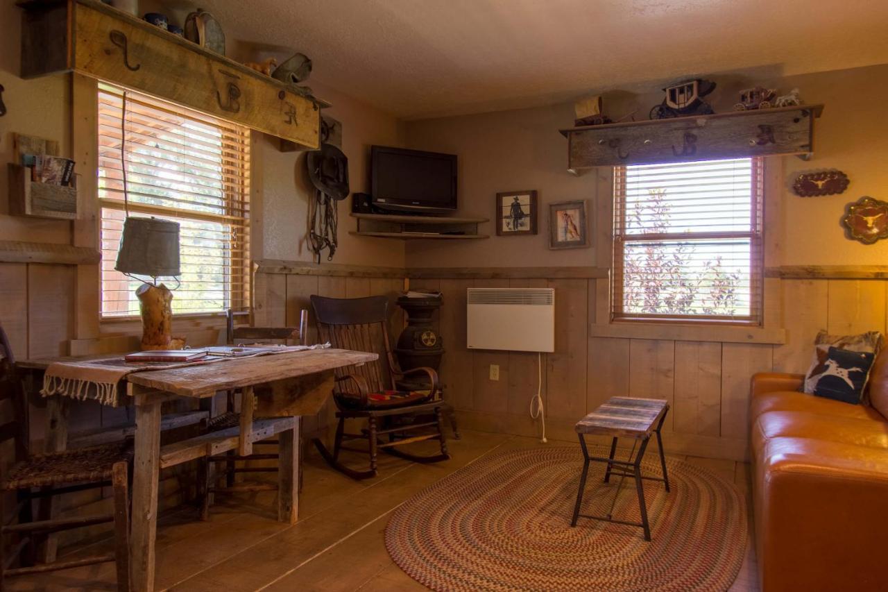Secluded 1 Bedroom Cabin On 50 Acres Of Land Panguitch Exterior photo